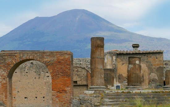 RomeCabs Day Tours from Rome to Amalfi Coast and Pompeii