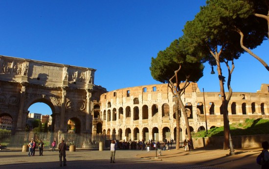 Private Rome Tour in limo - Colosseum and Arch of Constantine