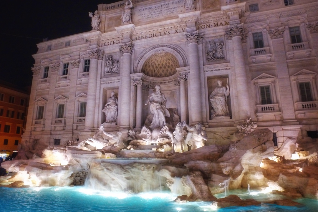 Trevi Fountain at night Rome tours
