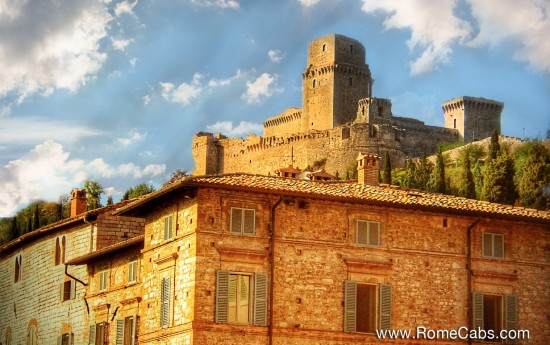 Sightseeing Transfer from Rome to Florence with Visit to Assisi 