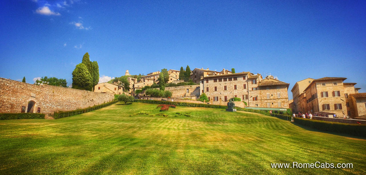 Private Transfers from Rome to from Florence with detour to Assisi visit tour