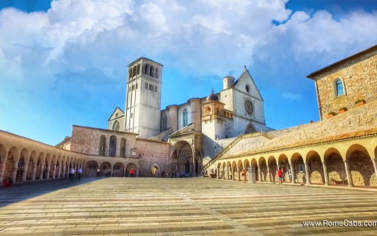 Sightseeing Transfer Rome / Florence with visit to Assisi Saint Francis Basilica