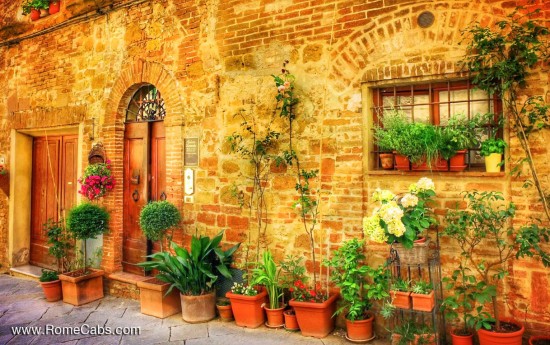 Day Tours from Rome to Montepulciano and Pienza Tuscany 