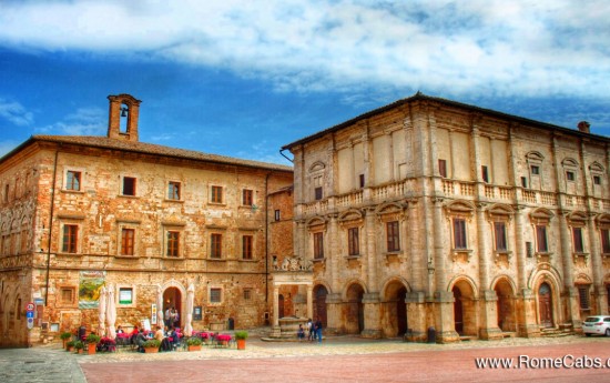 RomeCabs Wine Tasting Tour to Umbria and Tuscany from Rome - Montepulciano Piazza Grande