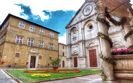 RomeCabs limo Tours from Rome to Montepulciano and Pienza Tuscany - Pienza Church