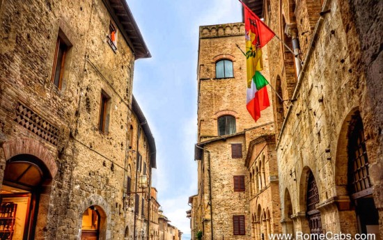 Florence Rome Transfer with tour in Siena San Gimignano medieval town