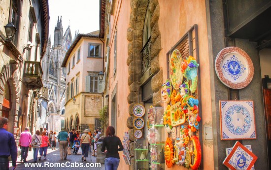 Private Driver from Rome to Florence with stop in Orvieto Tour Souvenir shopping