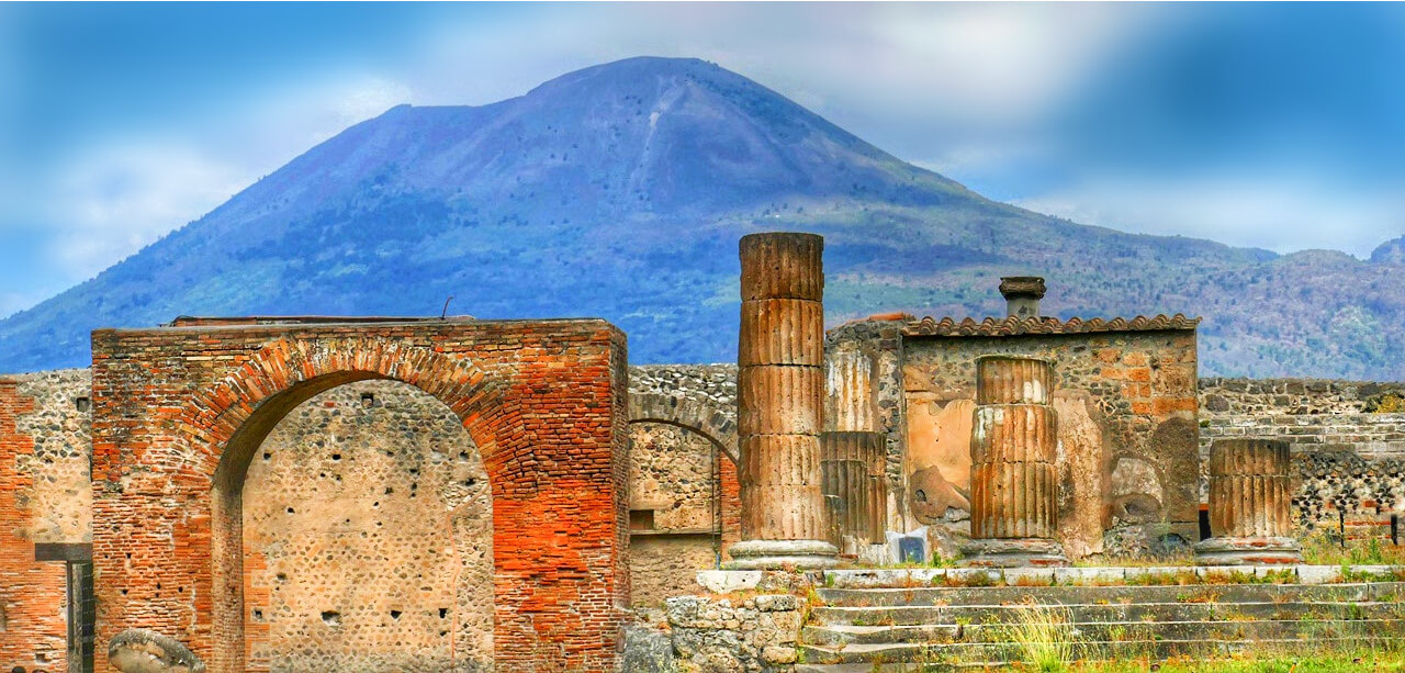 Rome to Sorrento Transfer with Stop in Pompeii Tour with RomeCabs