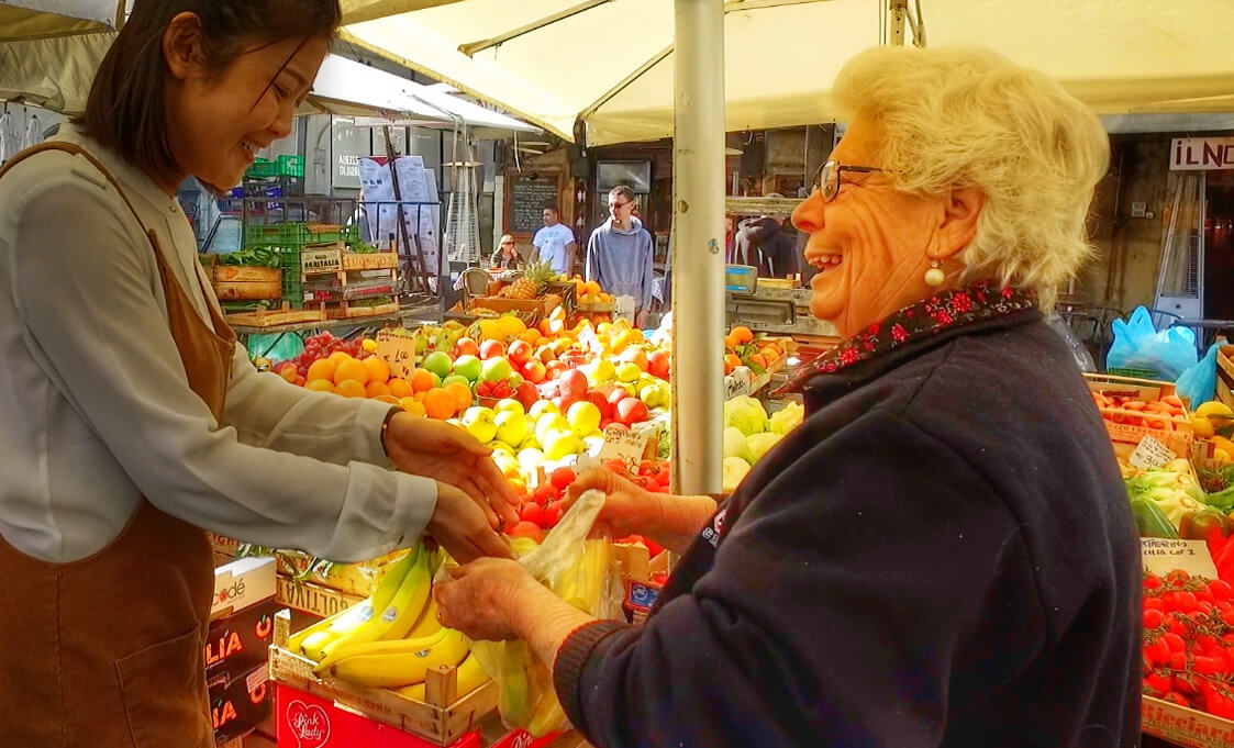 Top 10 fun things to do in Rome Campo dei Fiori Markety in Rome Private Tours RomeCabs