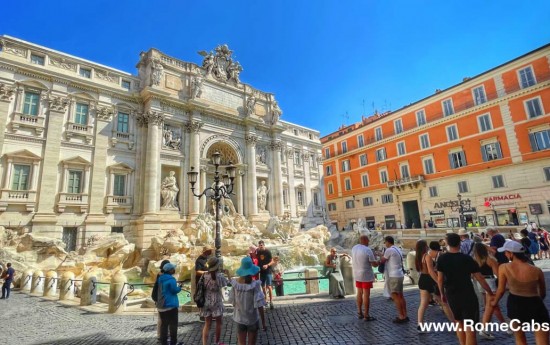 Trevi Fountain Rome in a Day on a Sunday Tour with Rome Cabs