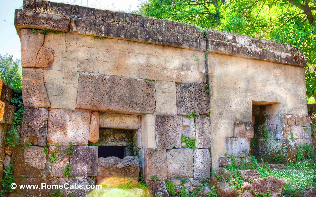 Crocifisso del Tufo Etruscan Necropolis Orvieto_7 Amazing places to visit on your Etruscan Tours from Rome Cabs