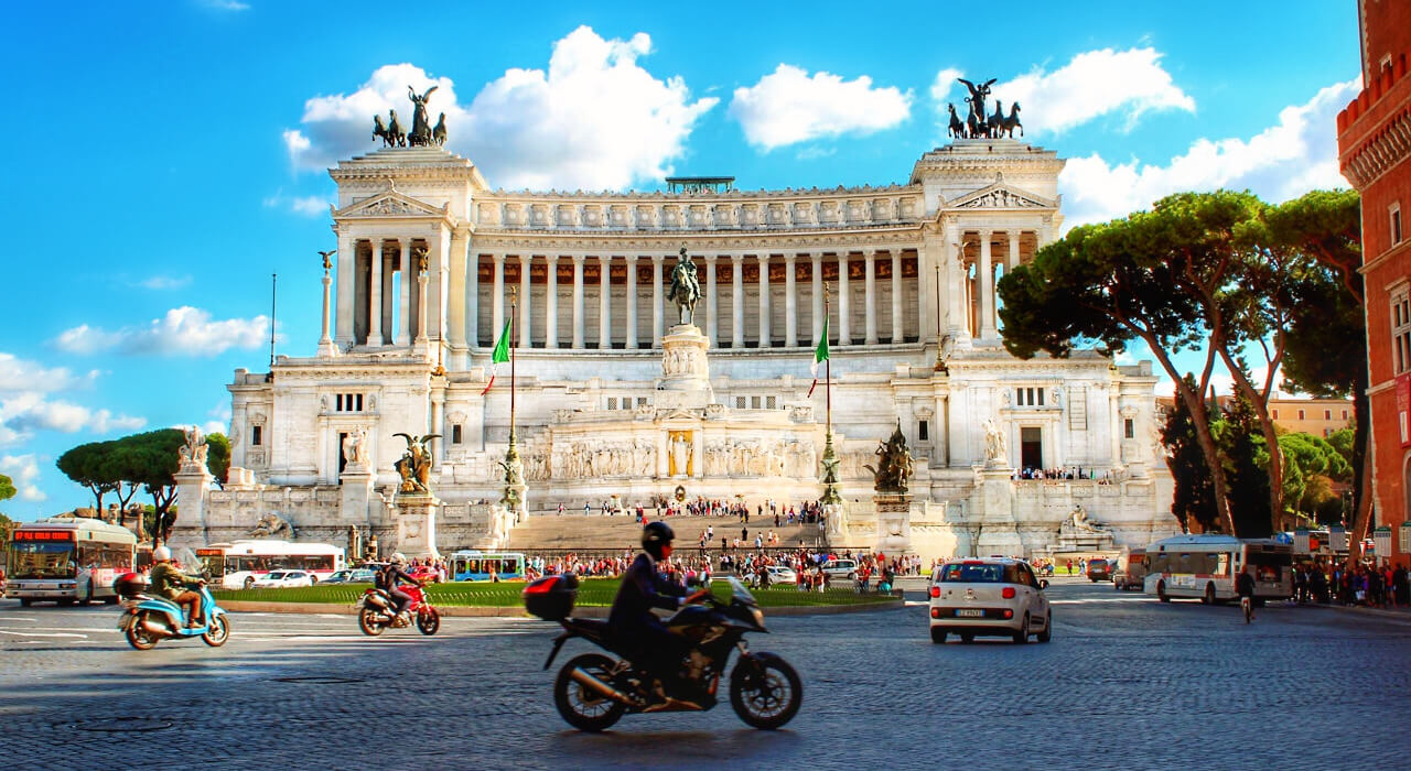 Piazza Venezia DIY Rome Tour from Civitavecchia Cruise Ship Transfers to Rome