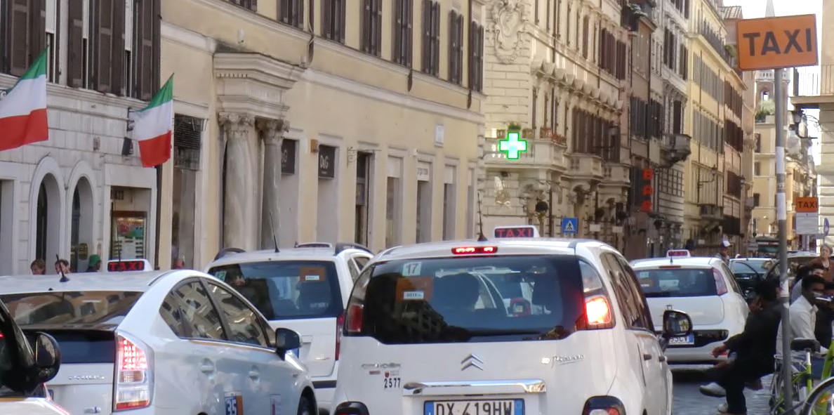 getting around Rome with a taxi