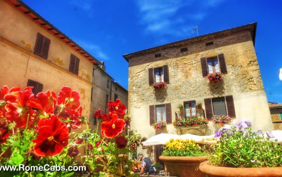 Private Tuscany tours to Pienza with RomeCabs