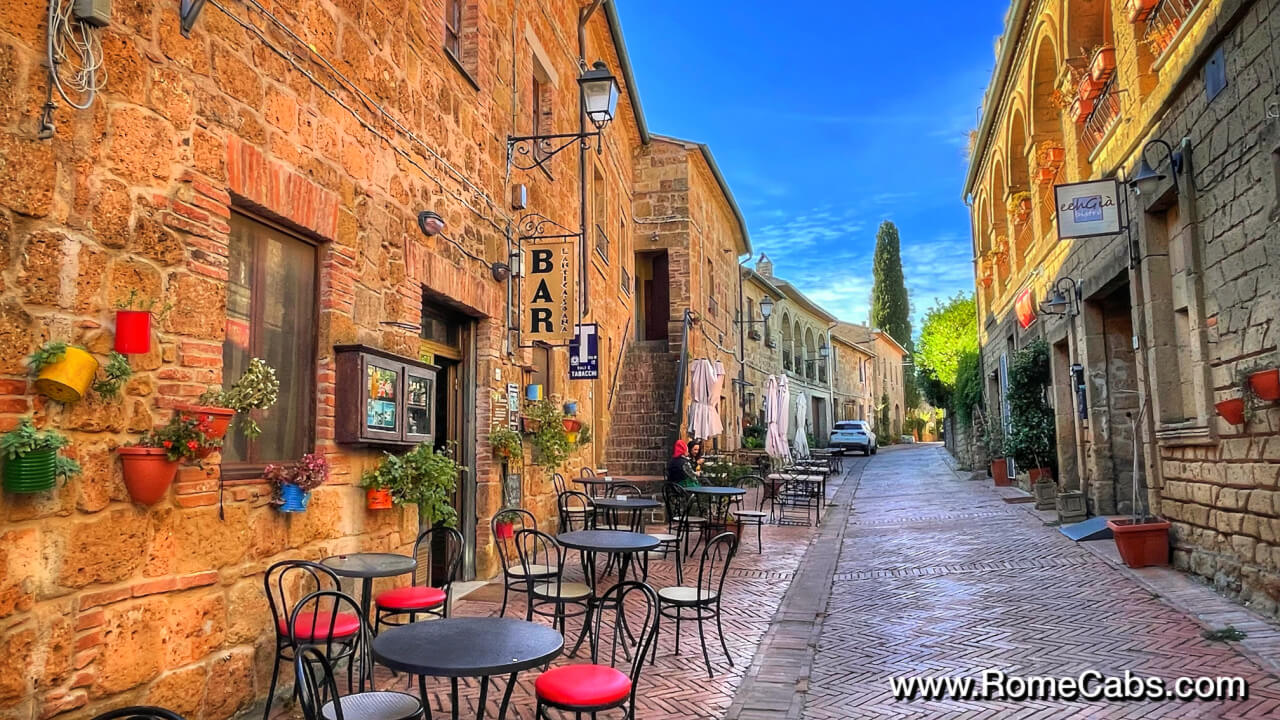 Sovana Romantic villages in Tuscany you can visit from Rome with RomeCabs