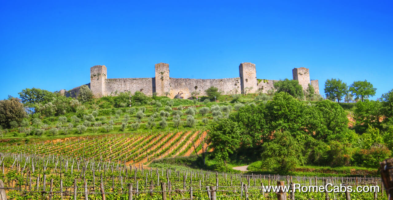 Monteriggioni Romantic villages in Tuscany you can visit from Rome in limo Tours_RomeCabs