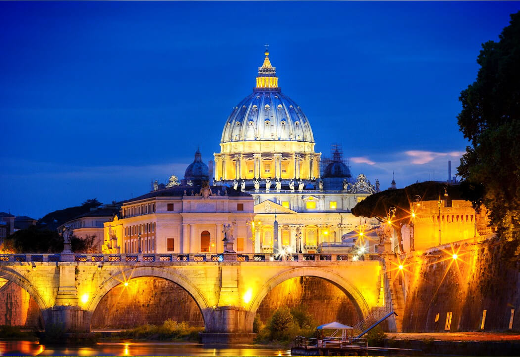 visit rome landmarks at night