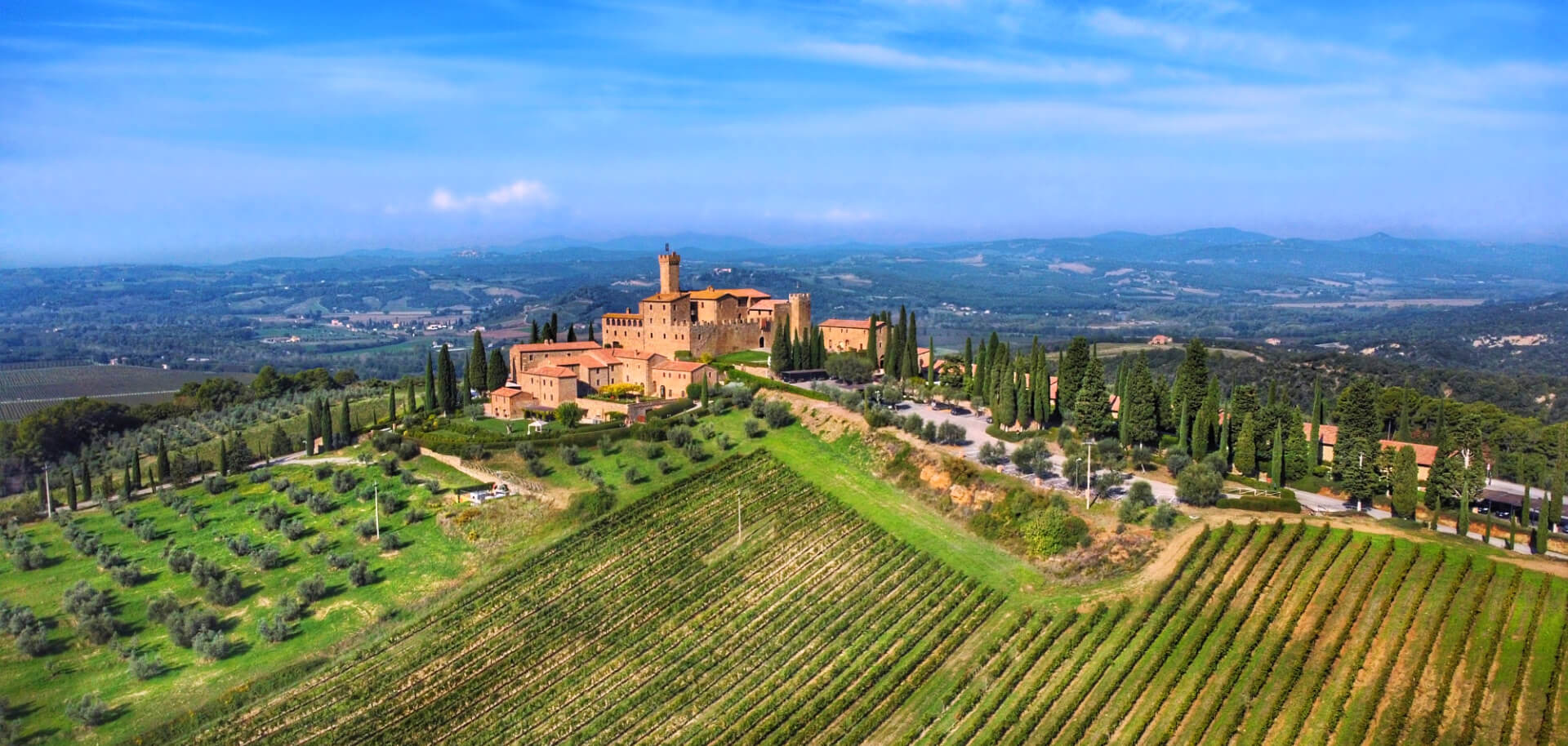 Castello Banfi Tuscany Castles and Wine Tour from Rome