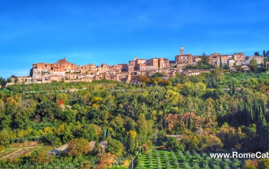 Montepulciano Tuscany wine tour from Rome