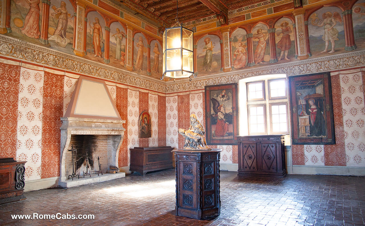 Hall of Science Sala delle Scienze How to visit Bracciano Castle from Rome Civitavecchia Excursions