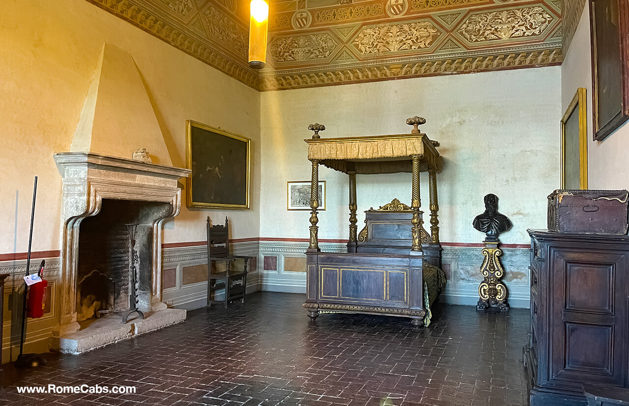 Hall of the Canopy Bed Sala del Baldacchino Guide of Bracciano Castle Tour from Rome Civitavecchia