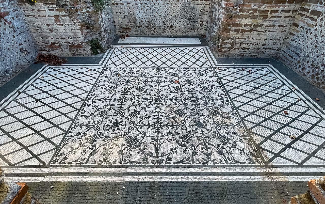 Hospitalia Mosaics Hadrian's Villa Adriana Tivoli Guide to Must See Sights