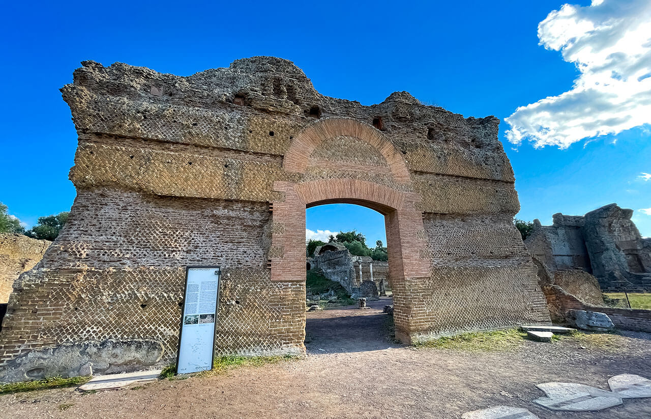 Hadrian's Imperial Palace Guided to Hadrian's Villa Must See Sites day tours from Rome to Tivoli post cruise tours from Civitavecchia