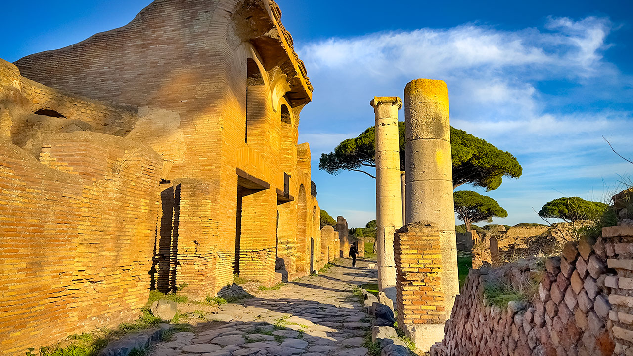 Private Luxury Post-Cruise Timeless Italy from Civitavecchia: Bracciano, Ceri, Ostia Antica RomeCabs limousine tours