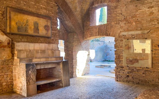 Top Shore Excursions from Civitavecchia to Ostia Antica Bracciano - RomeCabs limousine tours